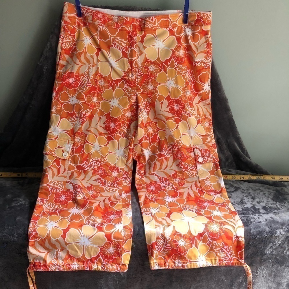 𝅺WILLI Smith‎ capris pants Hawaiian floral flowers size 8  #p1002